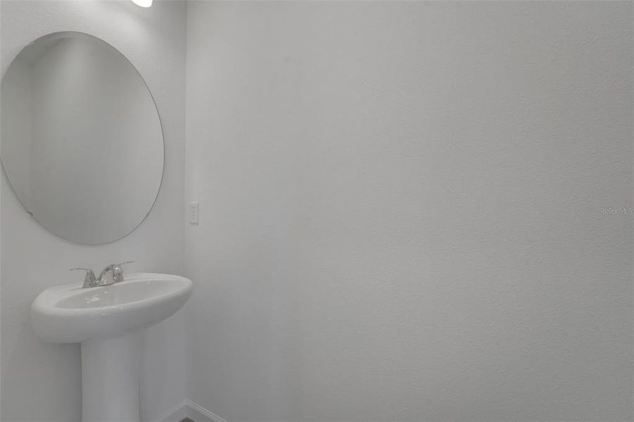 Image 34 of a home in Willowbrook North.