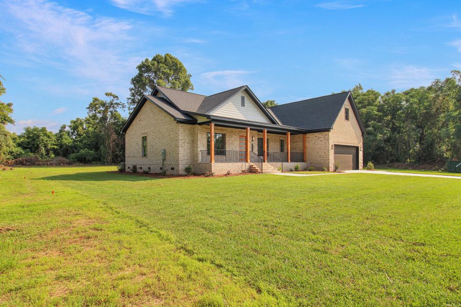 Exterior details and patio area of a home in , Orangeburg (Image 20).