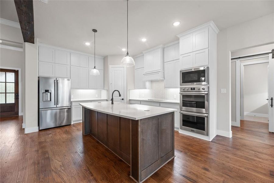 Furnished interior view inside a new home in King Crossing Estates, Van Alstyne (Image 5).