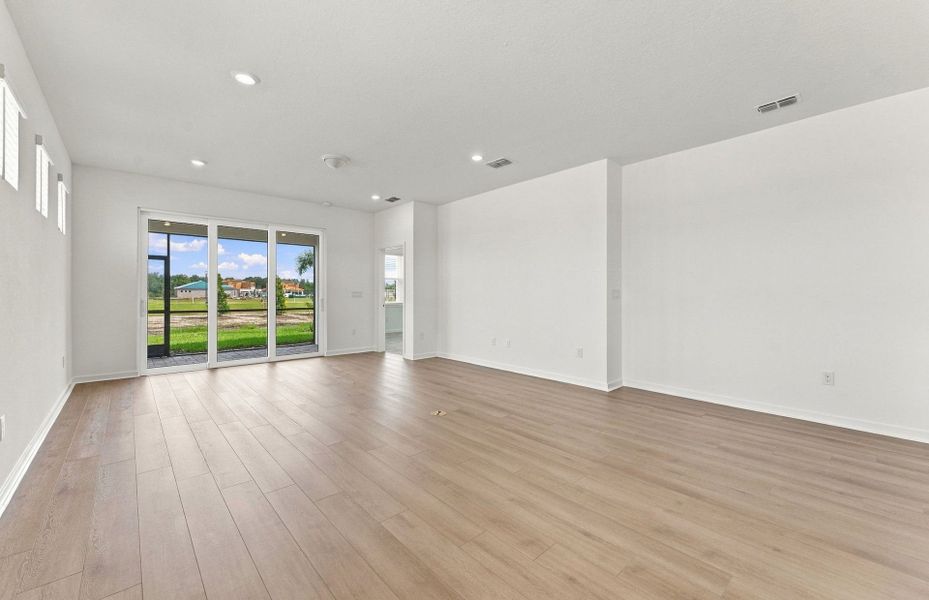 Spacious, unfurnished interior of a new home in Explore North River Ranch, Parrish (Image 14).