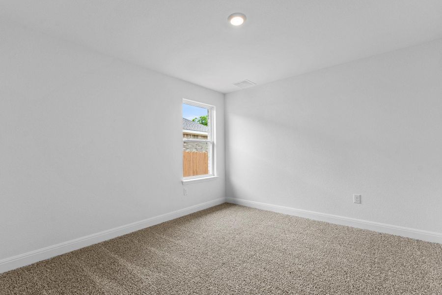 Spacious, unfurnished interior of a new home in Riverview, Georgetown (Image 25).