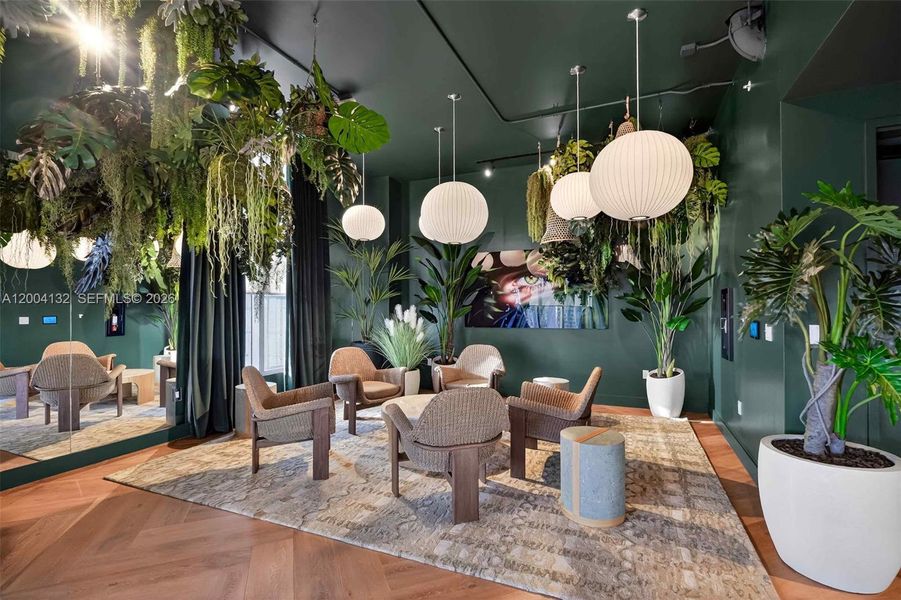 Community amenities in , Miami (Image 47).