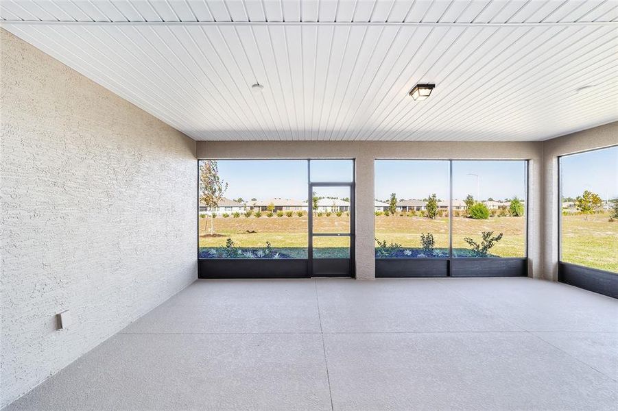 Exterior details and patio area of a home in , Ocala (Image 19). Exterior details and patio area of a home in , Ocala (Image 19).