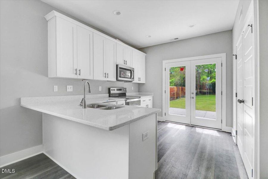 24-601 West Main St-24 24-601 West Main St-24