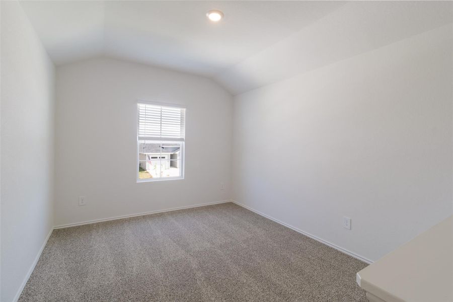 Spacious, unfurnished interior of a new home in Marigold, Uhland (Image 13).