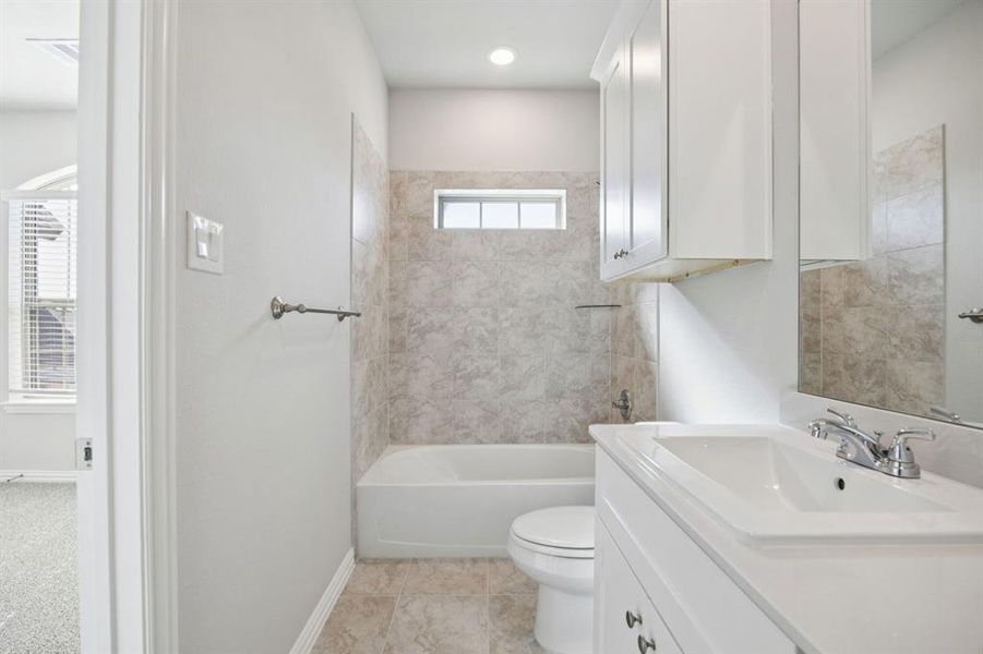 23-2531Auburn_021 23-2531Auburn_021