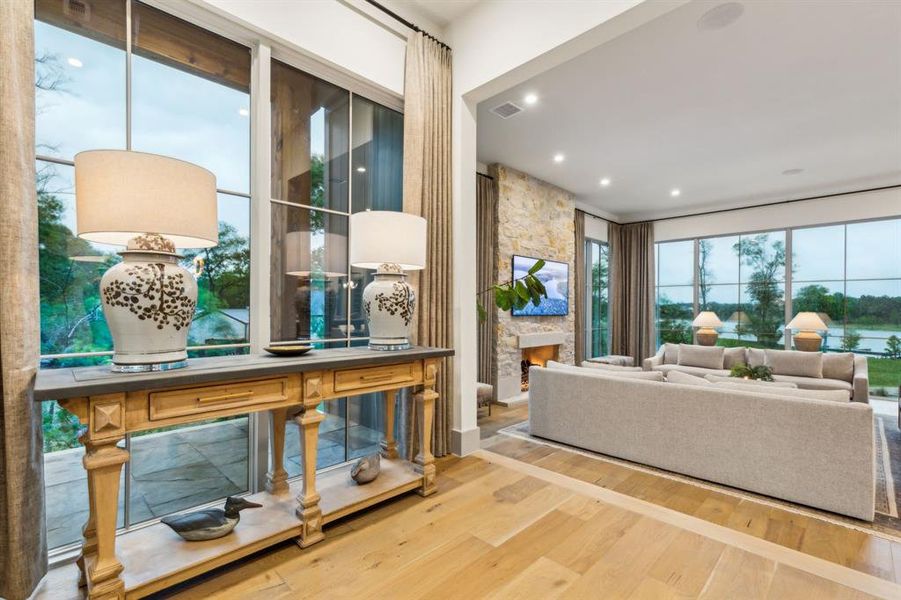 Furnished interior view inside a new home in , Malakoff (Image 25).