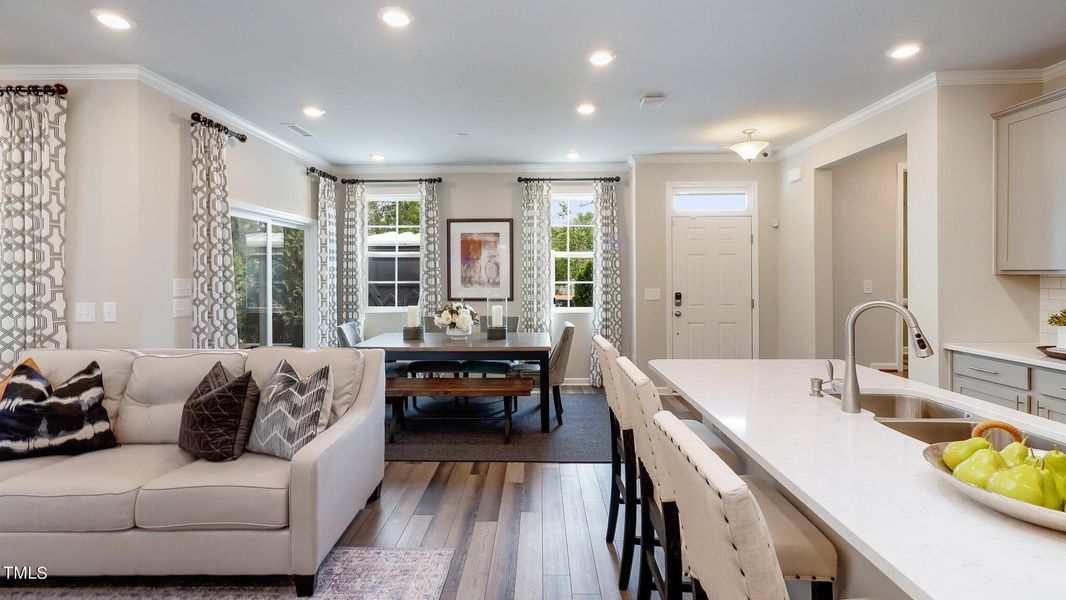 08_163GremarDr_008_mls