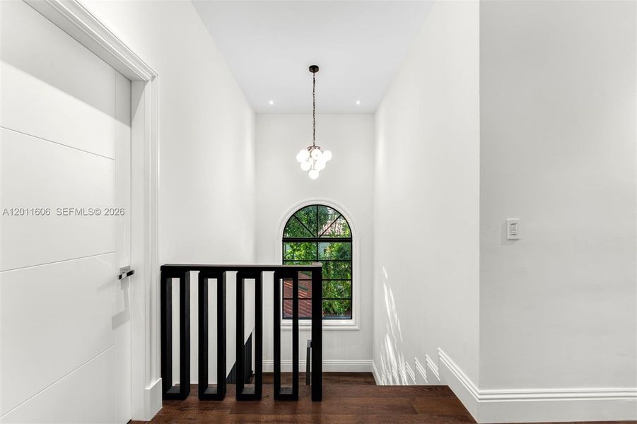 Spacious, unfurnished interior of a new home in , Miami (Image 22).