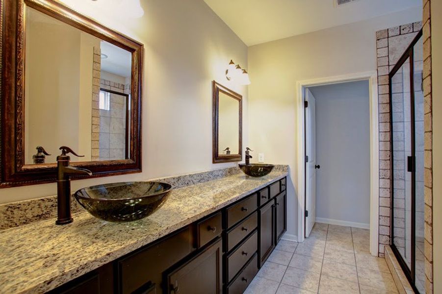 Representative furnished interior of a home built from the The Stratton by Bamford and Company in Rowland Springs, Cartersville (Image 13).