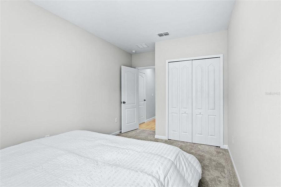 Spacious, unfurnished interior of a new home in Towns at Tuskawilla Commons, Oviedo (Image 26).