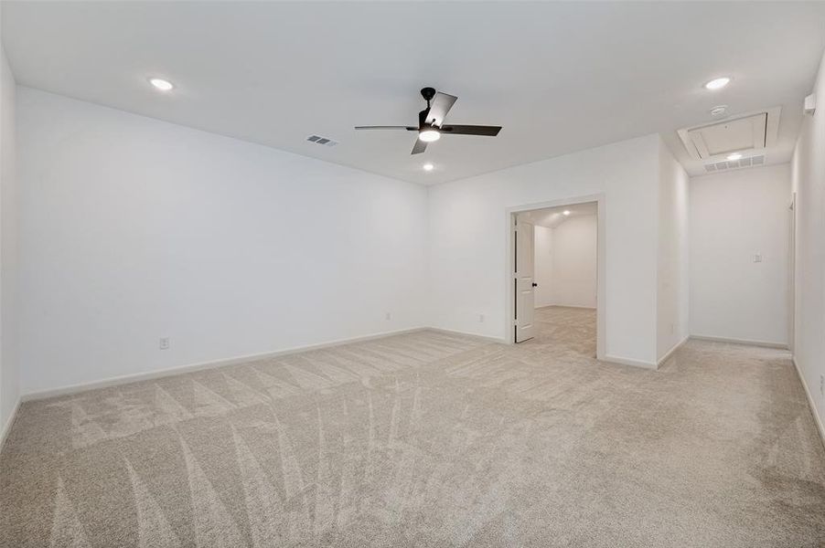 Spacious, unfurnished interior of a new home in , Frisco (Image 27).