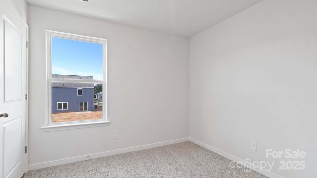 Spacious, unfurnished interior of a new home in Woodhaven at Chester, Chester (Image 20).