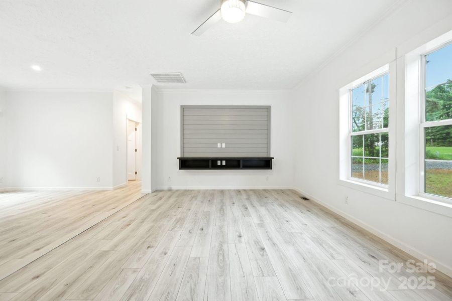 Spacious, unfurnished interior of a new home in , Statesville (Image 18).