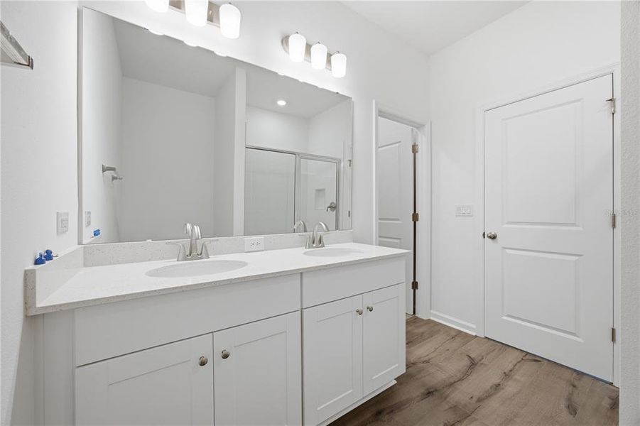 Furnished interior view inside a new home in , Okahumpka (Image 8).