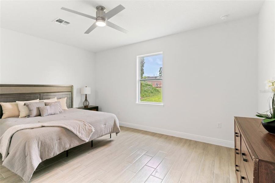 Furnished interior view inside a new home in , Kissimmee (Image 19).