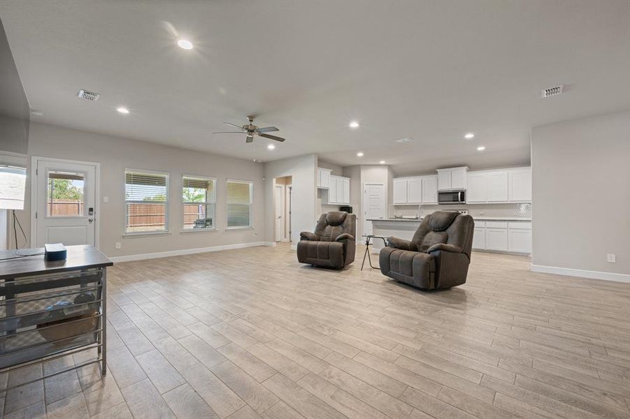 Furnished interior view inside a new home in The Parks of Alvarado, Alvarado (Image 8).