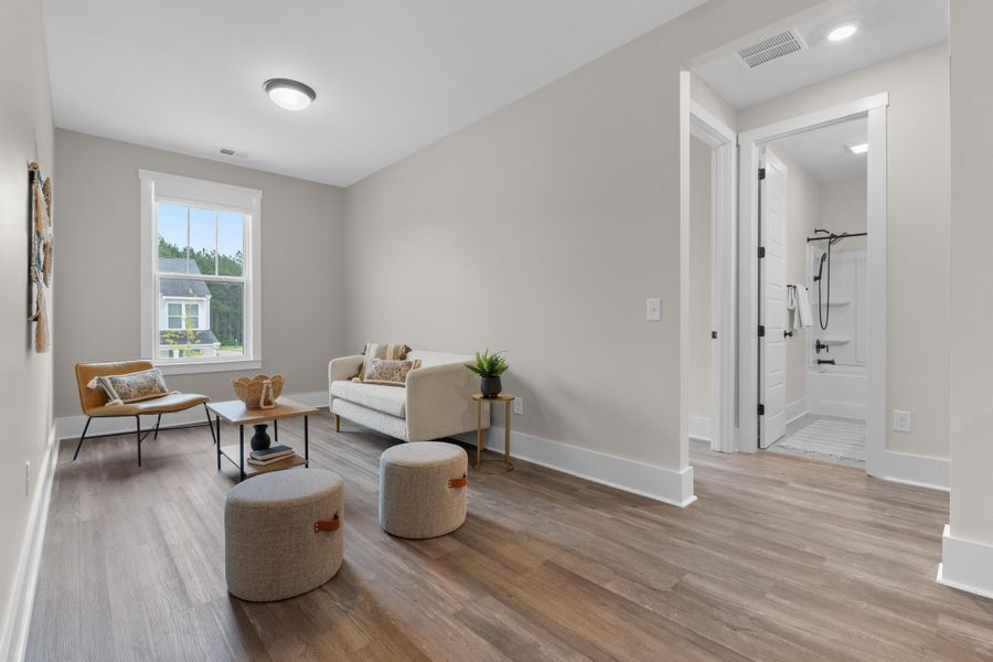 Furnished interior view inside a new home in , Ravenel (Image 16).