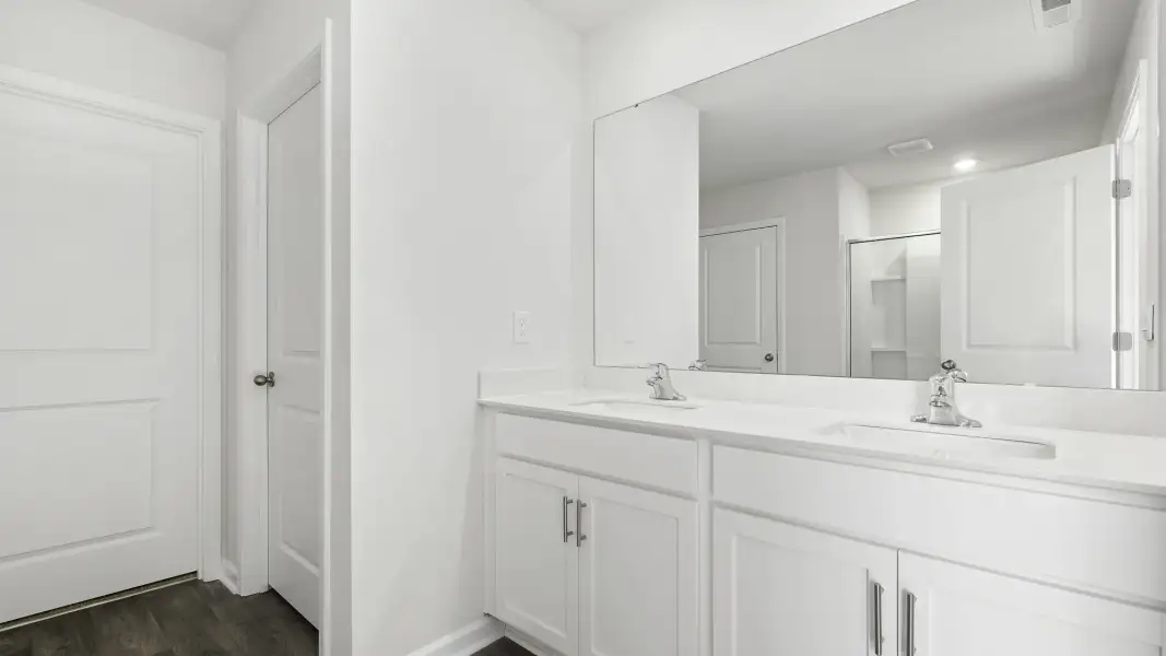 Furnished interior view inside a new home in Willow Mill, Thomasville (Image 6).