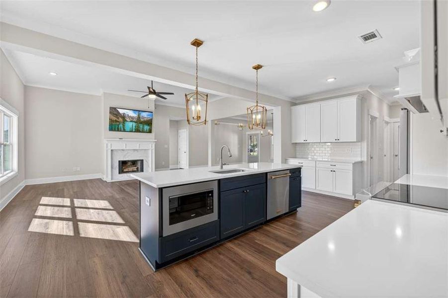 Furnished interior view inside a new home in , Comer (Image 15).