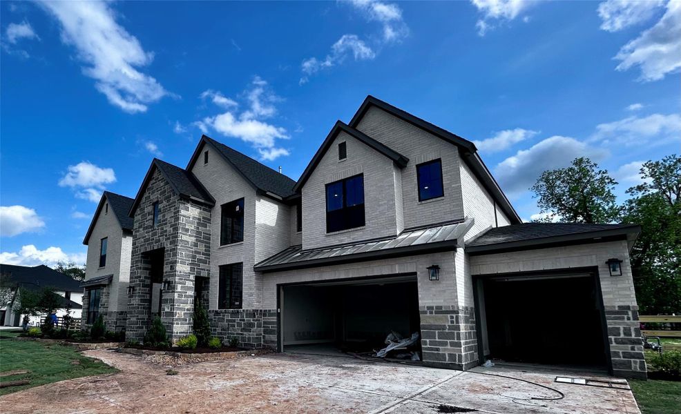 Image 10 of a home in The Estates at James Lane.