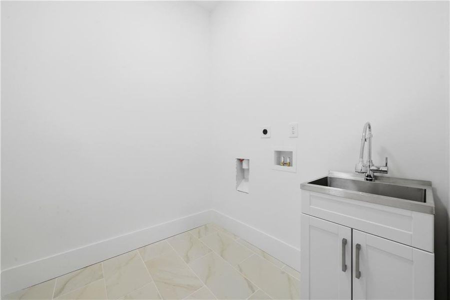 Spacious, unfurnished interior of a new home in , Fairburn (Image 34). Spacious, unfurnished interior of a new home in , Fairburn (Image 34).
