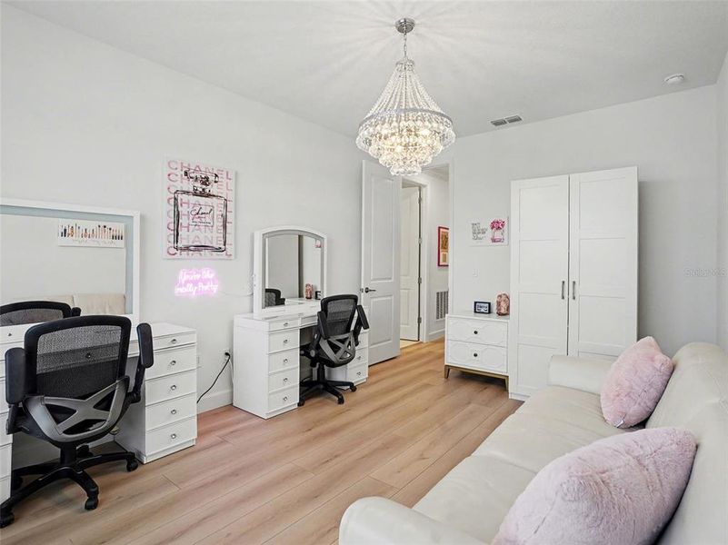 Furnished interior view inside a new home in , Oviedo (Image 44).