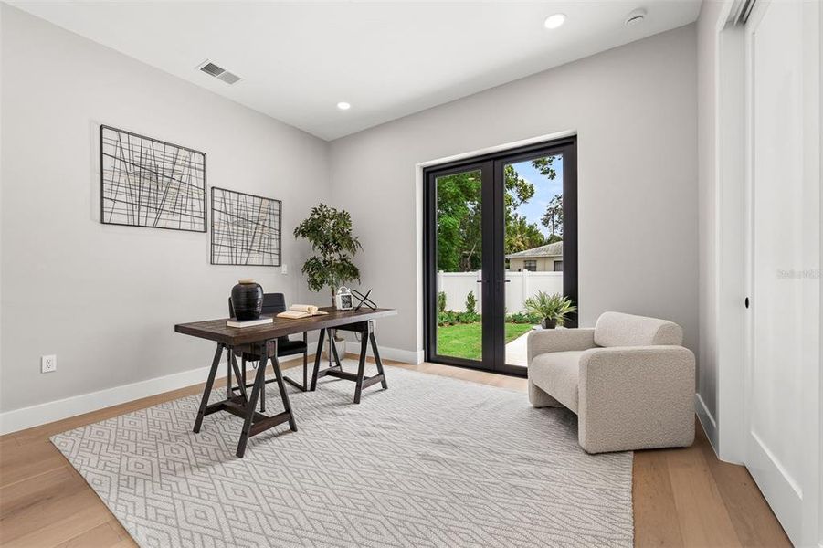 Furnished interior view inside a new home in , Orlando (Image 7).
