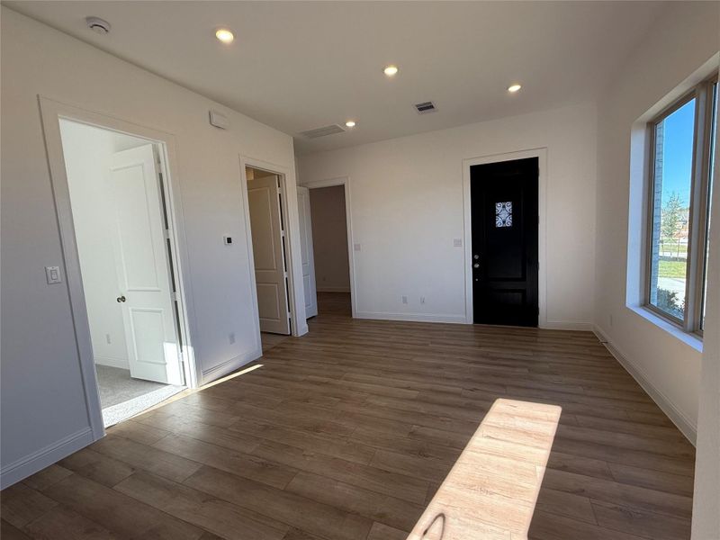 **Photos are for represesentative purpose only. This is not the actual home.**