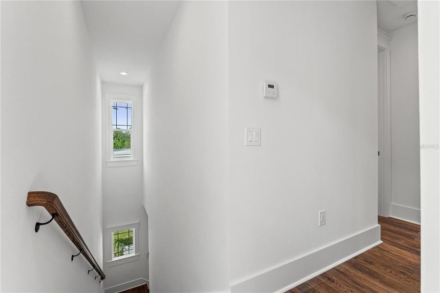 Spacious, unfurnished interior of a new home in , Tampa (Image 43).