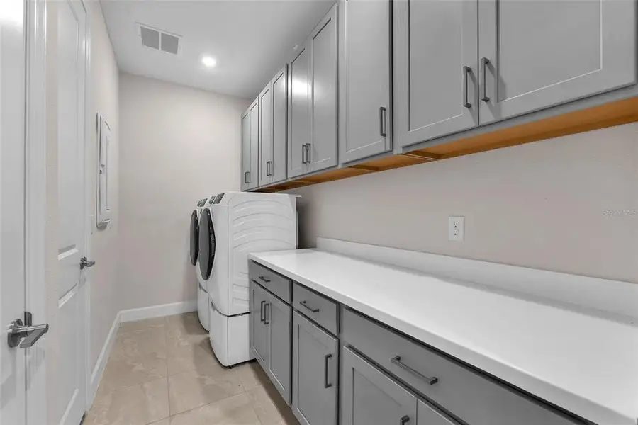 Furnished interior view inside a new home in , Wesley Chapel (Image 25).