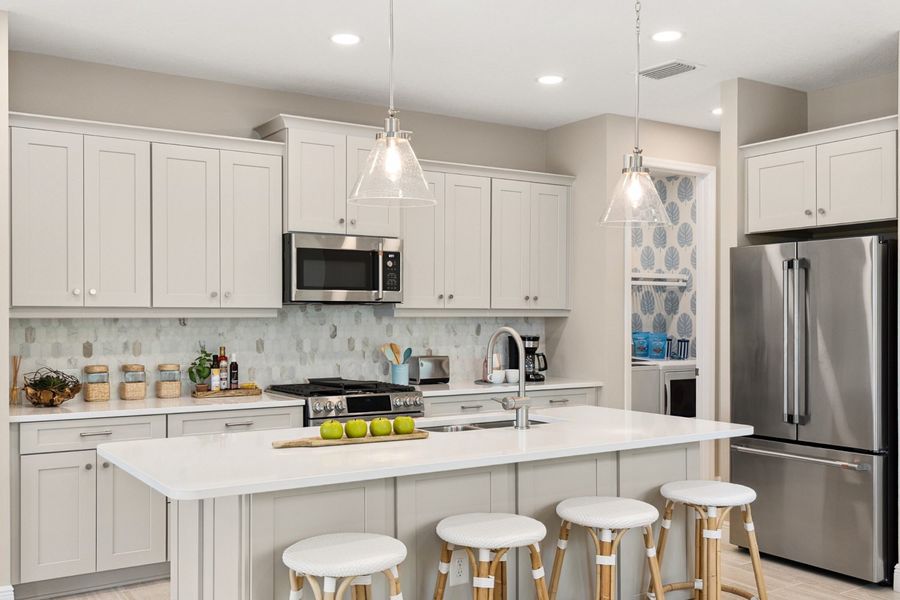 Representative furnished interior of a home built from the Heritage 2 by Neal Communities in Palmera, Venice (Image 6).