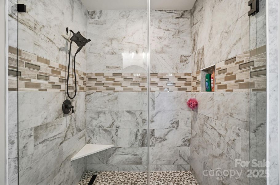 Image 33 of a home in .