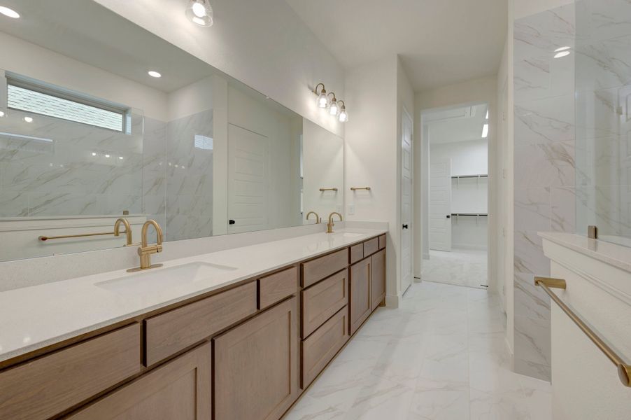 Owner's Bath Owner's Bath