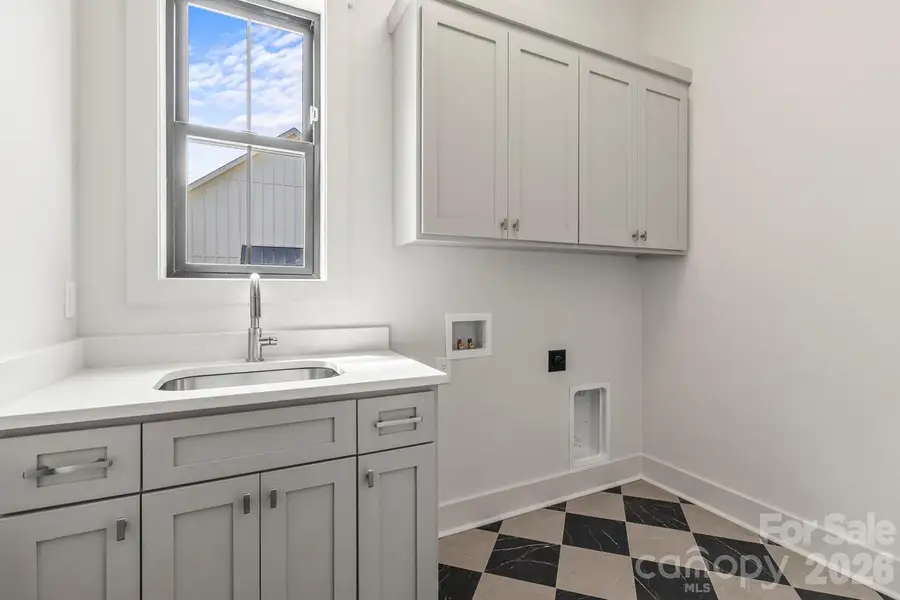 Furnished interior view inside a new home in , Lincolnton (Image 10).