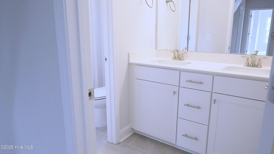 Furnished interior view inside a new home in Palmetto Creek, Bolivia (Image 7).