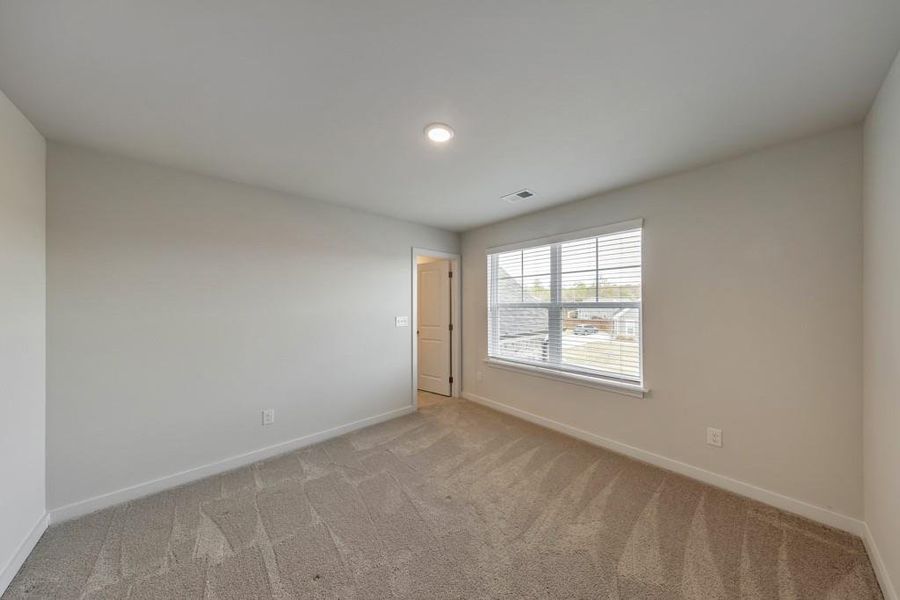 Spacious, unfurnished interior of a new home in Conner Farm, Dawsonville (Image 48).