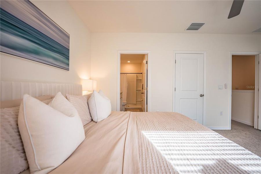 Furnished interior view inside a new home in , Plant City (Image 48).