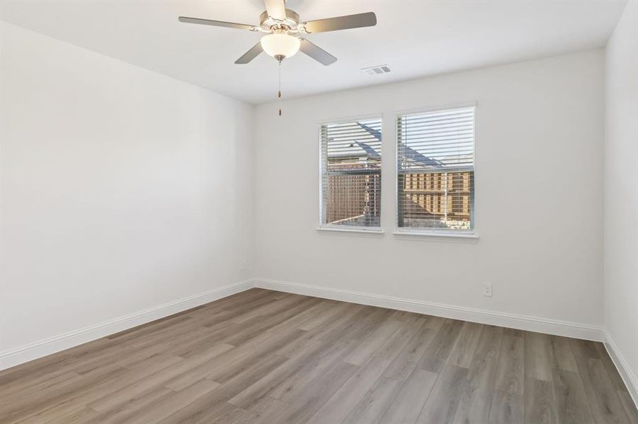 Spacious, unfurnished interior of a new home in Ashford Park - Texana Series, Corinth (Image 24).