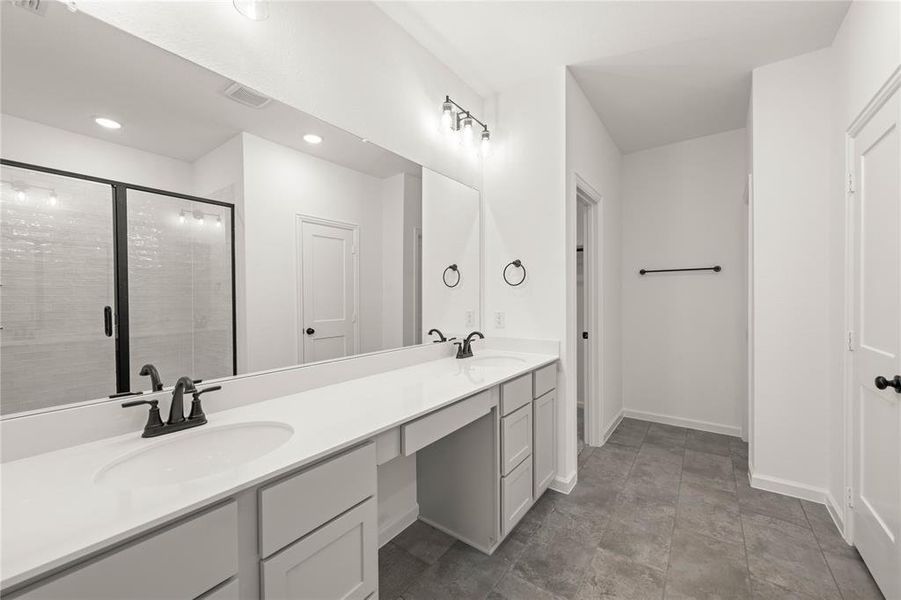 116 Honey Bee- Primary Suite-3