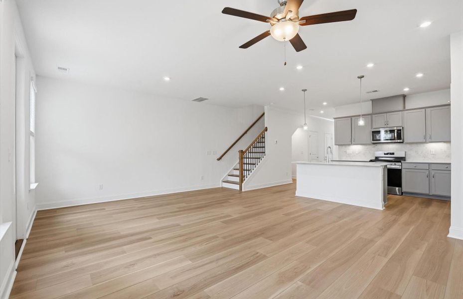 Spacious, unfurnished interior of a new home in Alston Park, Greenville (Image 24). Spacious, unfurnished interior of a new home in Alston Park, Greenville (Image 24).