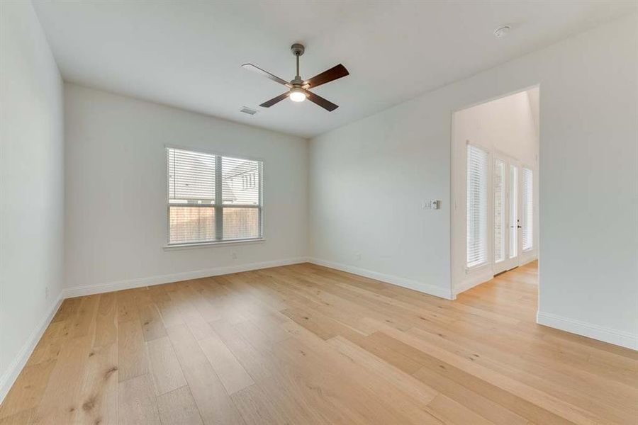 Representative Photo Aberdeen II_17