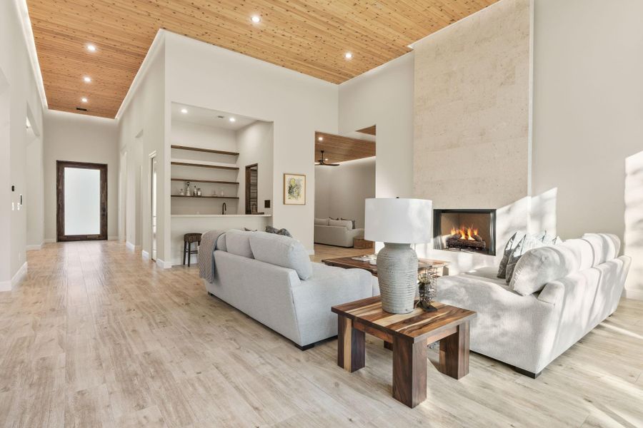 Furnished interior view inside a new home in , Tomball (Image 43).