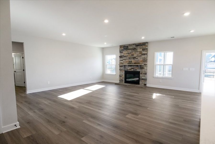 Spacious, unfurnished interior of a new home in Berkeley, Spartanburg (Image 27).