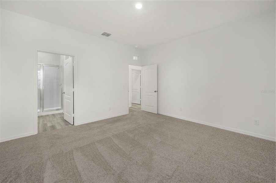 Spacious, unfurnished interior of a new home in Poinciana, Poinciana (Image 13). Spacious, unfurnished interior of a new home in Poinciana, Poinciana (Image 13).