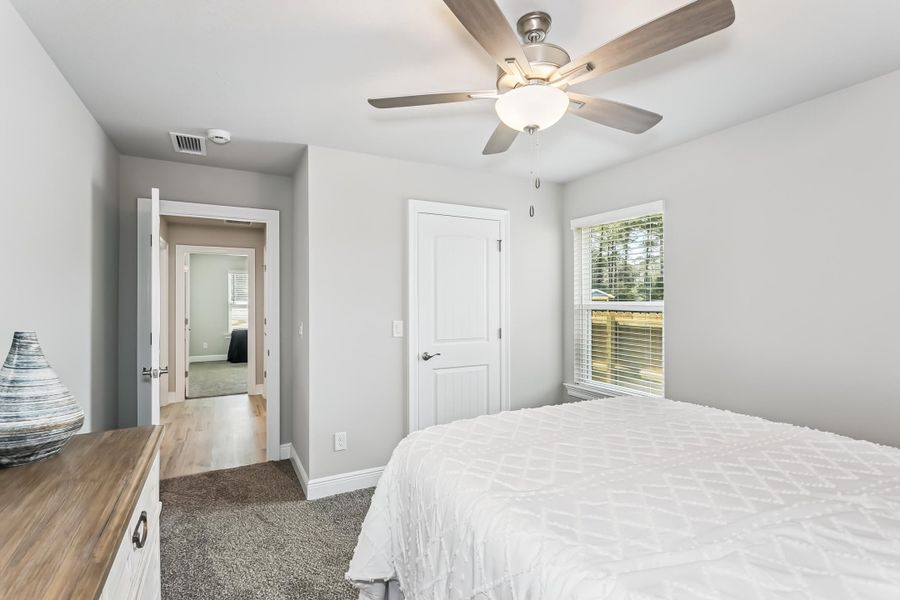 Furnished interior view inside a new home in Buckeyes Landing, Navarre (Image 29).