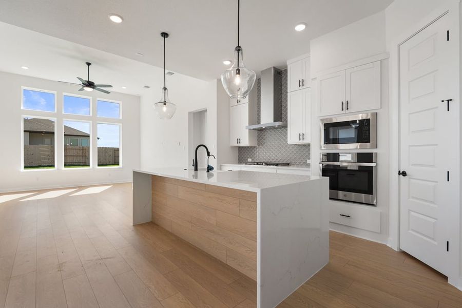 Furnished interior view inside a new home in Park Collection At Park Central, Georgetown (Image 12). Furnished interior view inside a new home in Park Collection At Park Central, Georgetown (Image 12).