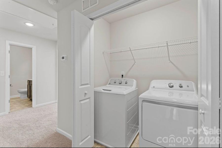 Furnished interior view inside a new home in Sierra Ridge, Gastonia (Image 10).