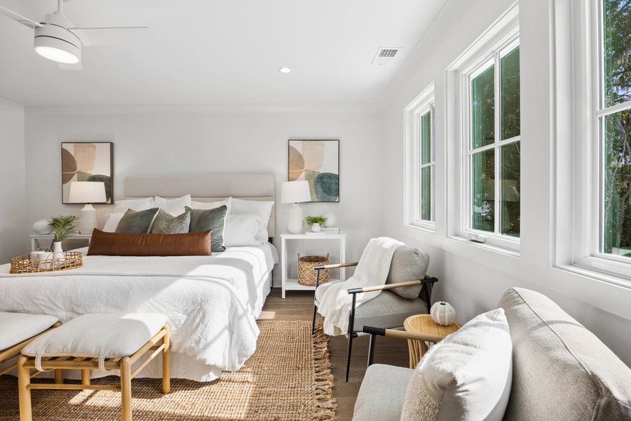 Furnished interior view inside a new home in , Beaufort (Image 18).