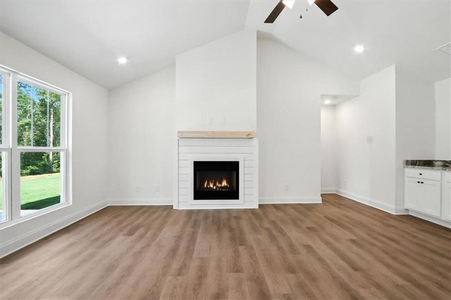 Spacious, unfurnished interior of a new home in , Hartwell (Image 15).